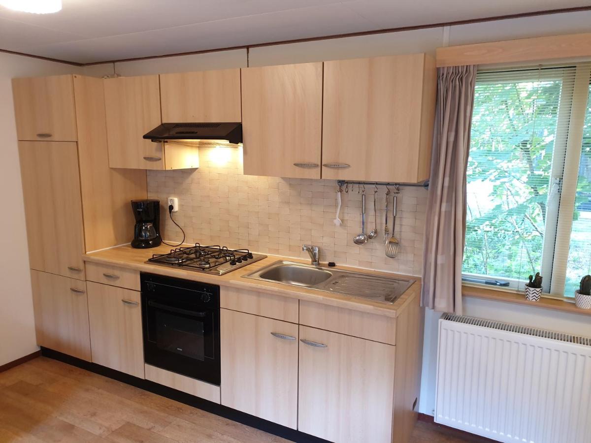 Vila Sfeervolle Chalet Met Terras, H14 De Veldkamp, Epe, Voor 4 Personen Exteriér fotografie